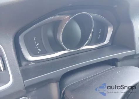 2015 Volvo S60 T5 Premier из США, поврежденный, VIN YV126MFK8F1342350